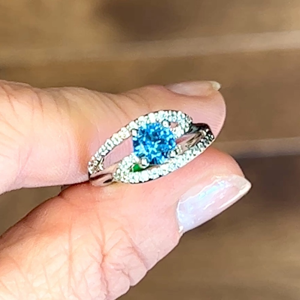 NWT Blue Swirl Rhinestone Ring